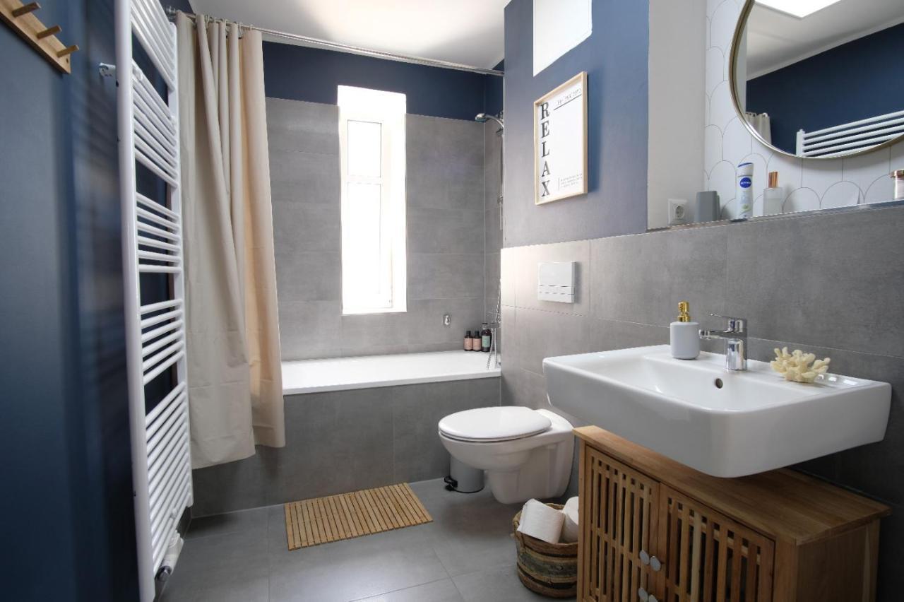 4-Room Luxury Apartment - Close To Central Station, Free Parking, Kitchen لبسيا المظهر الخارجي الصورة